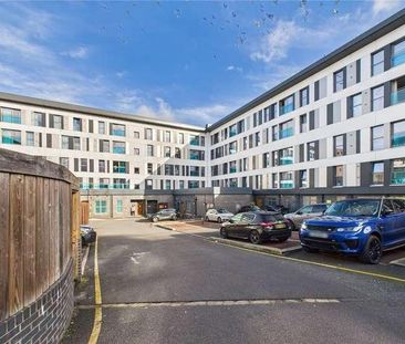 Cromwell Road, Redhill, Surrey, RH1 - Photo 5