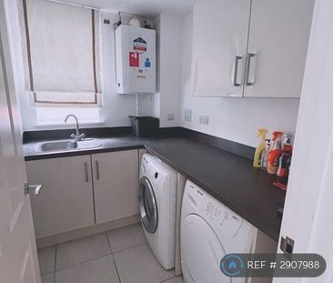 1 bedroom in a house share to rent - Photo 5