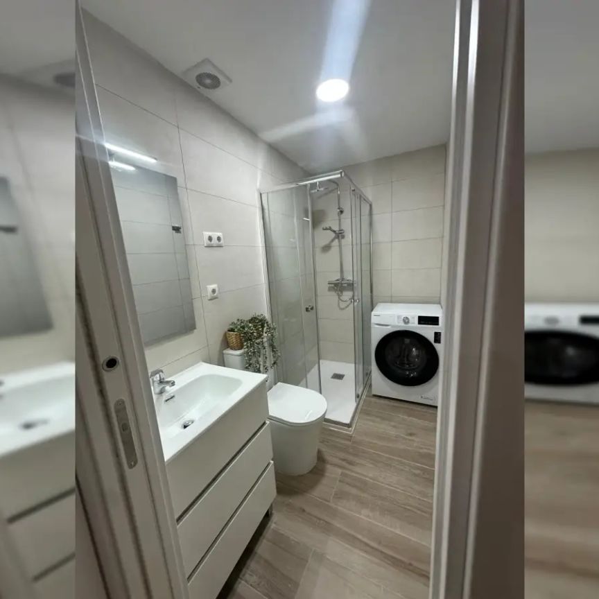 1-bedroom apartment for rent in Delicias - Photo 1