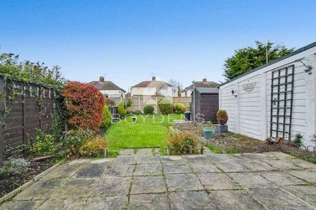 Dove Crescent, Harwich, CO12 - Photo 4