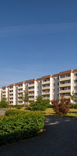 Individuelle Sanierung - Schöne 4 Zimmer-Wohnung in Halle - Photo 2