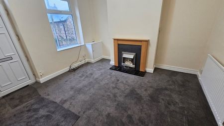 2 bed Terraced - To Let - Photo 3