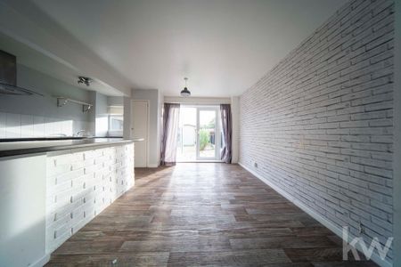 3 bedroom terraced house to rent - Photo 2