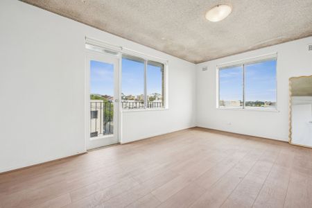 Furnished Studios in prime position - Photo 2