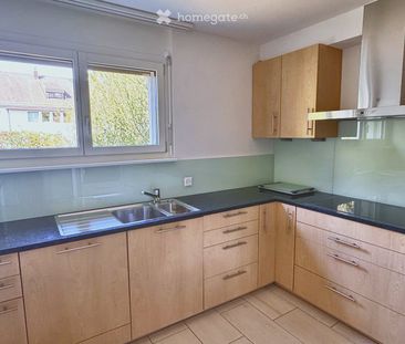 Frisch renovierte 4.5-Zimmer-Wohnung mit Cheminée, Balkon und eigen... - Photo 5
