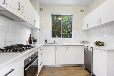 Waterfront living at its best. - Photo 5