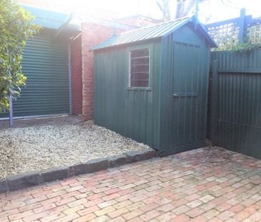 Magnificent Single Fronted Hawthorn Brick Terrace in Prime Location - Photo 1