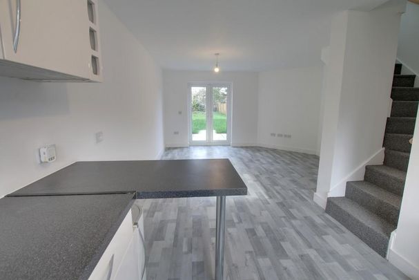 2 bedroom detached house to rent - Photo 1