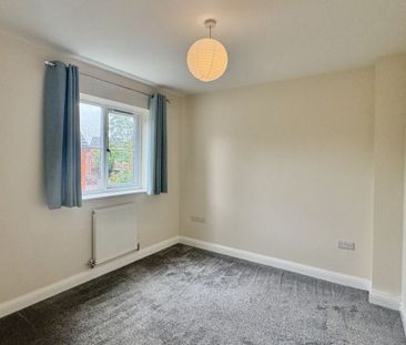 Poplars Grove, Lincoln - Photo 2