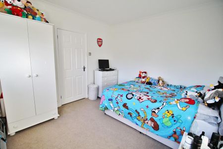 3 bedroom terraced house to rent - Photo 5
