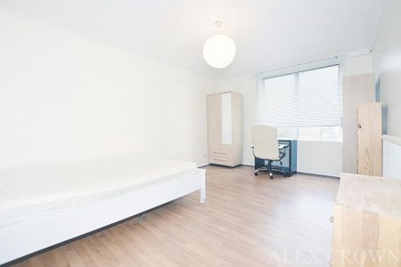 5 bedroom terraced house to rent - Photo 3