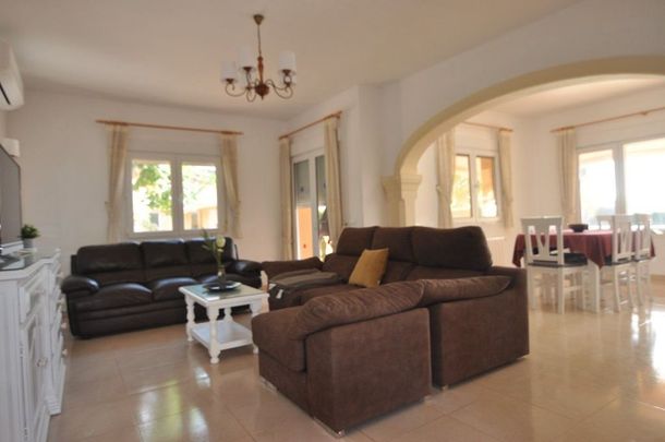 4 room luxury Villa for rent in Moraira, Valencia - Photo 1
