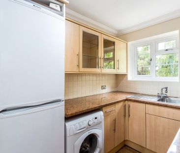 Arlington Lodge, Monument Hill, Weybridge, KT13 maisonette to rent - Photo 4