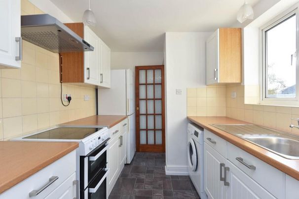 1 bedroom semi-detached house to rent - Photo 1