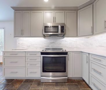 For Lease - 3400 Drummond Road, Mississauga, Ontario - Photo 1