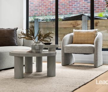 This one is impressive! - Photo 1