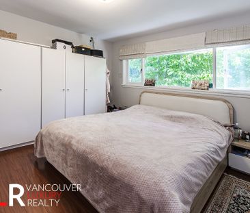 1395 Ottawa Avenue - Photo 3