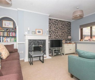 4 bedroom semi-detached house to rent - Photo 6