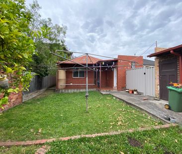 23 Clyde Street, Thornbury VIC 3071 - House For Rent | Domain - Photo 5