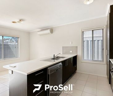 33 Edmund Street, Pakenham - Photo 4