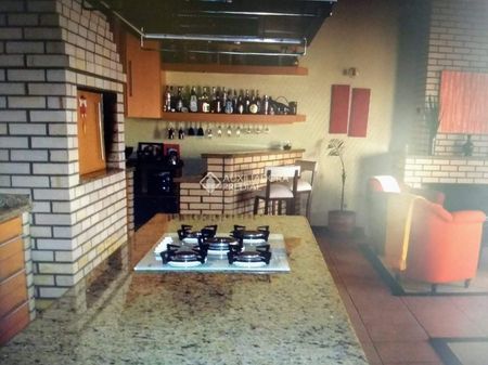Casa com 2 quartos e 240m² para alugar em Vila Veranópolis, Cachoeirinha. - Foto 4