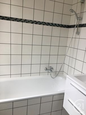 Location Appartement 2 pièces 42m² FONTAINEBLEAU 77300 - Photo 1