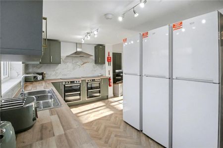 1 bedroom semi-detached house to rent - Photo 5