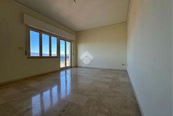 Quadrilocale in affitto