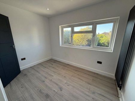 6 bedroom terraced house to rent - Photo 5