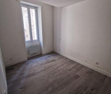 Location Appartement 3 pièces 67m² LE MUY 83490 - Photo 2