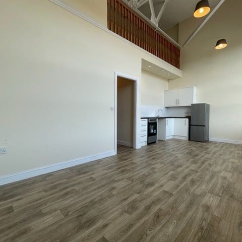 Elizabeth Court - Photo 1