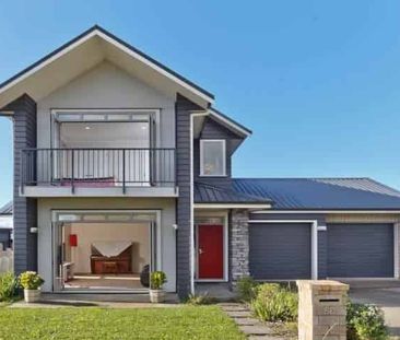 Generous size family home in Millwater - Photo 4