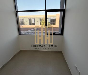 Elegant 2BR Villa with Maidroom For Rent in Masaar - Photo 6