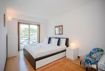 Avenida Escritor Costa Barreto