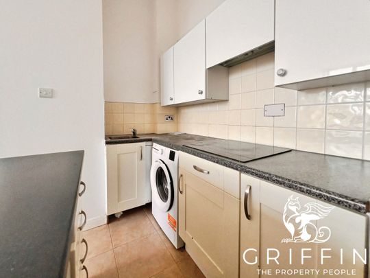 Stanford House, East Tilbury, Tilbury, RM18 - Photo 1