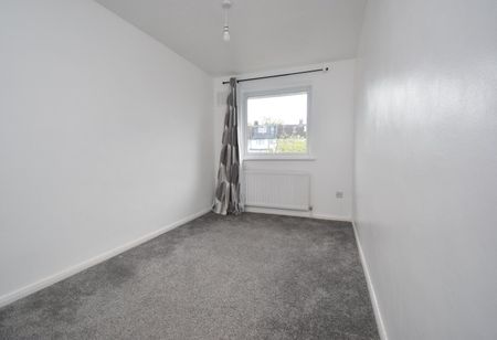 Waters Road, London, SE6 - Photo 3