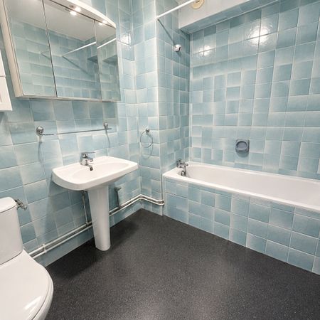 Location Appartement 1 pièce 36m² LILLE 59000 - Photo 4