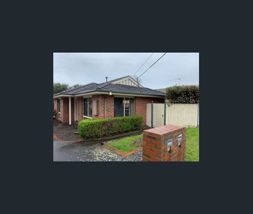 Located Perfectly - 2 Bedroom Unit - Photo 5