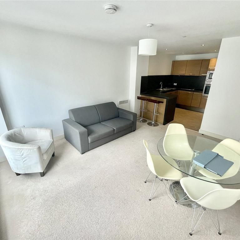 2 bedroom apartment to rent - Photo 1