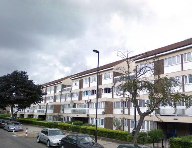 4 bedroom property to rent - Photo 1