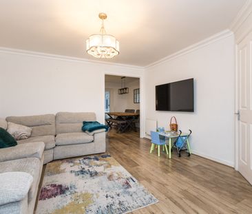 Halstead Grove, Leigh, WN7 2JN - Photo 2