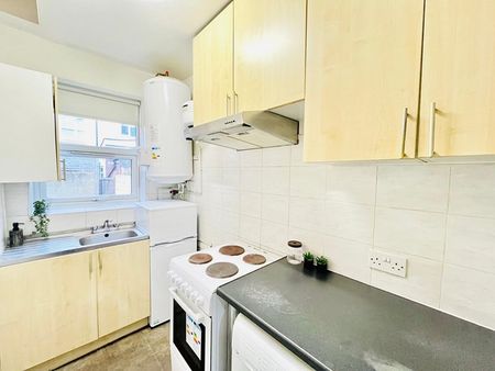 Gowan Road, Willesden Green, London, NW10 - Photo 4