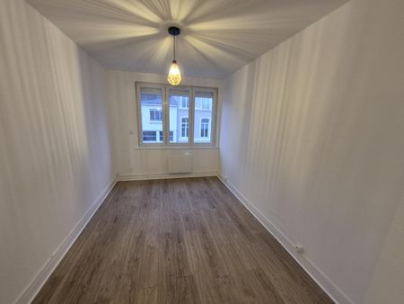 Location Appartement 3 pièces 46m² BOULOGNE SUR MER 62200 - Photo 3