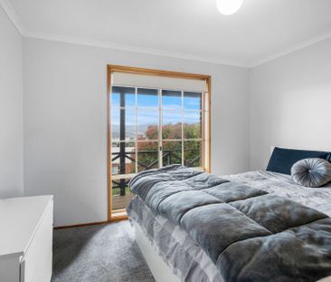 Modern Unit in a Prime Claremont Location - Photo 4