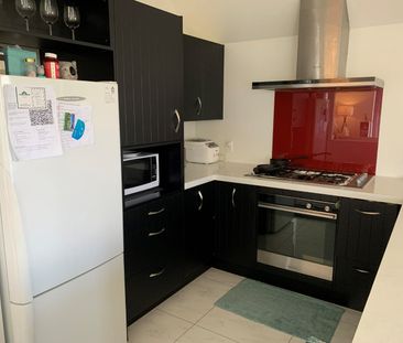 46 Tea Tree Lane, Woodridge - Photo 3