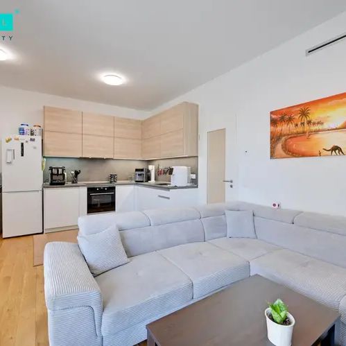 Pronájem krásné novostavby bytu s terasou v nově vzniklé luxusní rezidenci Šantovka Living Olomouc. - Photo 1