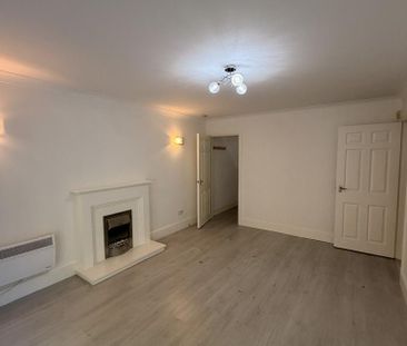 2 bedroom ground floor maisonette to rent - Photo 2