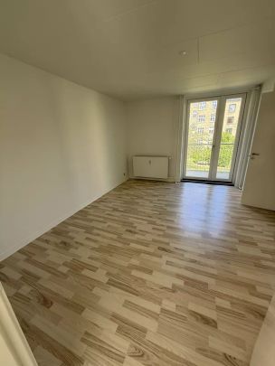 Skøn 2-værelses lejlighed med stor altan i Aalborg Vestby - Photo 1