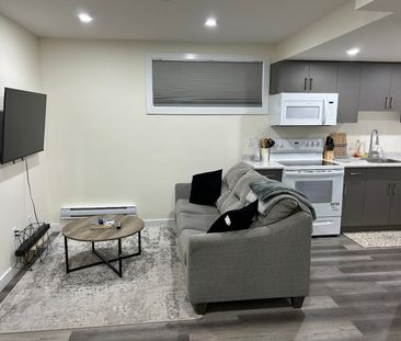 Furnished 2 Bedroom Basement Suite in Kensington - Photo 4