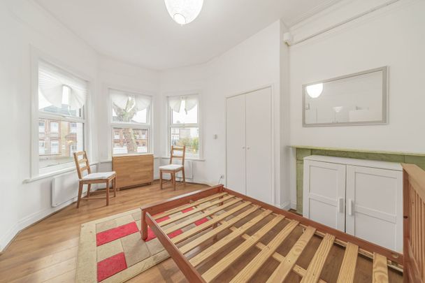 Brownhill Road, London, SE6 - Photo 1